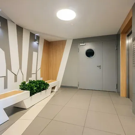 Stare Bielany 2-Bedroom Apartment Warsaw Exterior photo